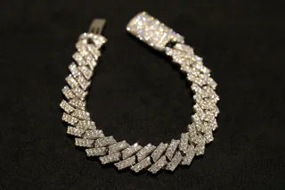 Cuban link bracelet, clasp open