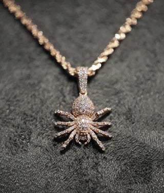 Spider pendant, close