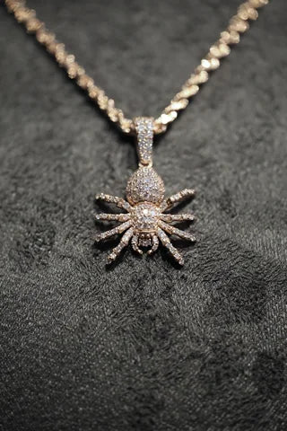 Spider pendant on a rose gold rope chain